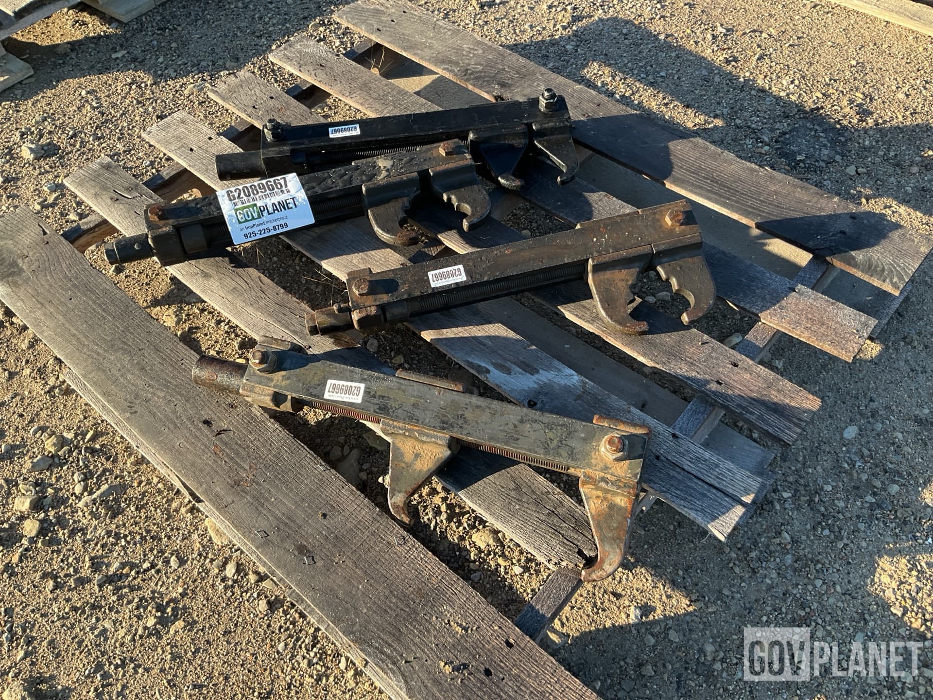 (4) 12284905 Vehicle Track Connection Tools
